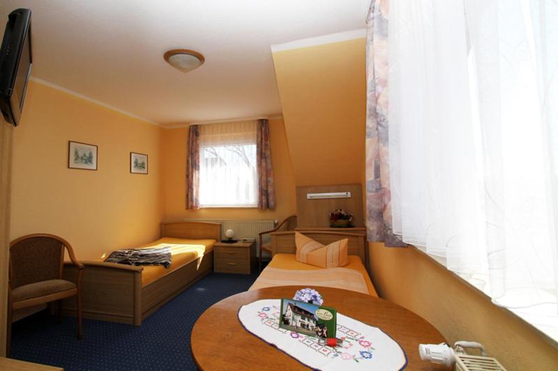 Familienhotel Zur Linde Panschwitz-Kuckau Kültér fotó