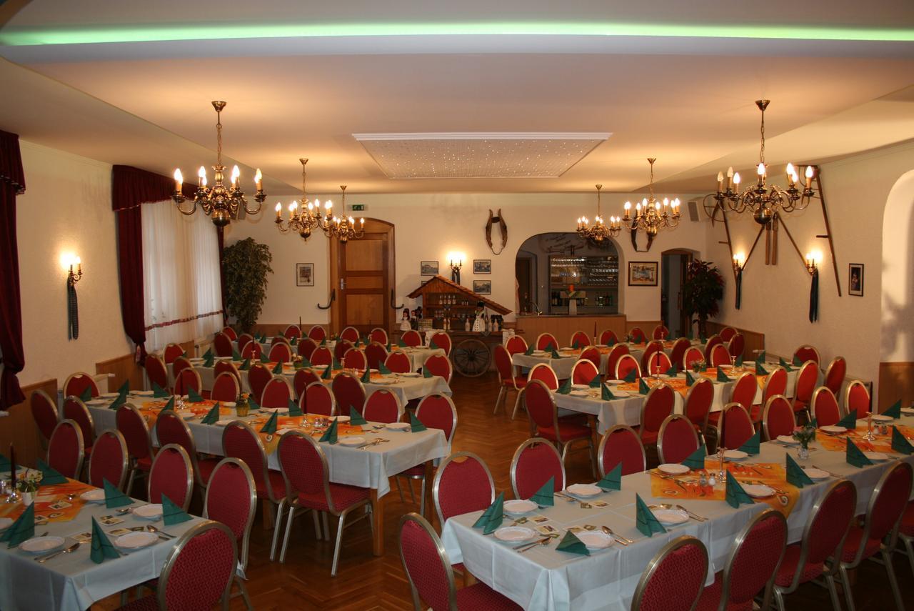 Familienhotel Zur Linde Panschwitz-Kuckau Kültér fotó